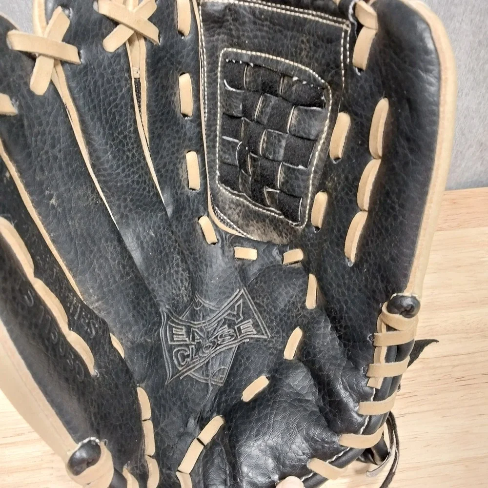 Adidas Youth Baseball Glove Eazy Close Synthetic Leather 11.5 Inch Black Tan